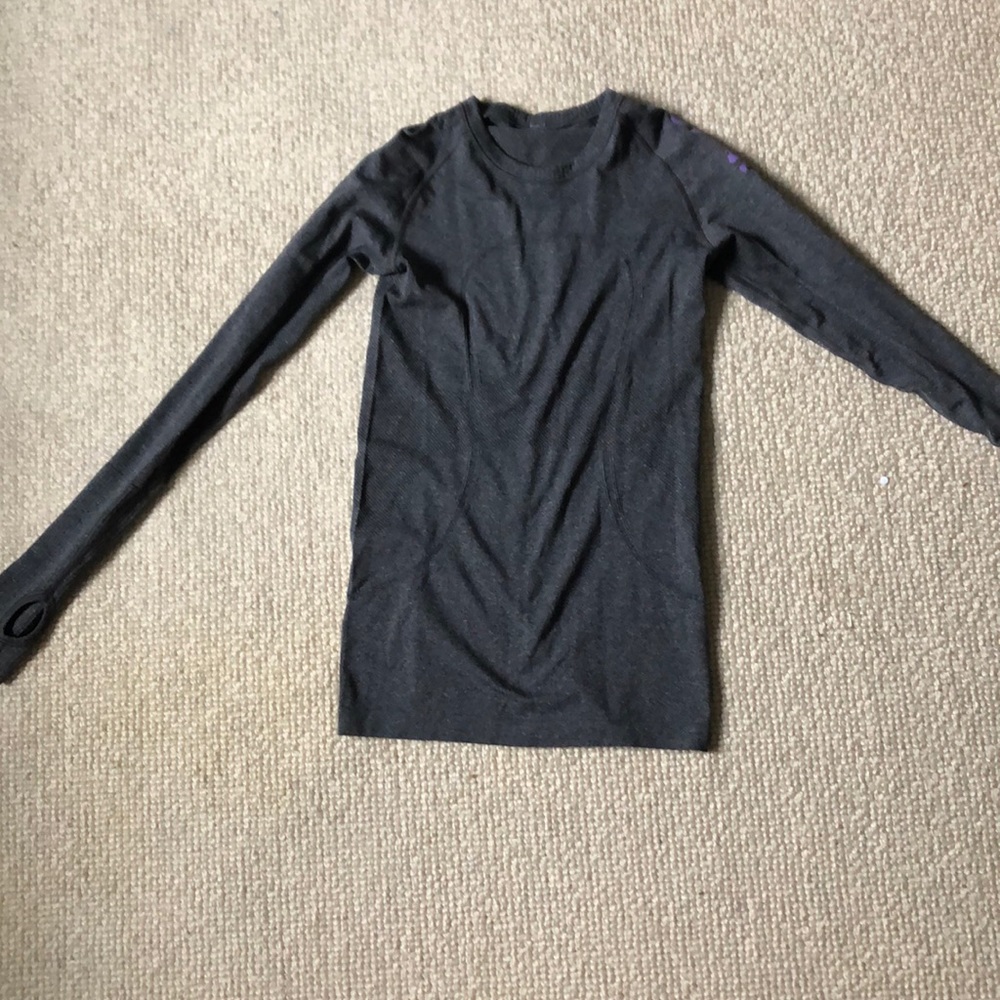 Lululemon  x Soul Cycle long sleeve workout shirt